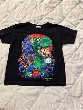 4T Marie brothers Black Kids Graphic T-Shirt with Green Mario Character like new